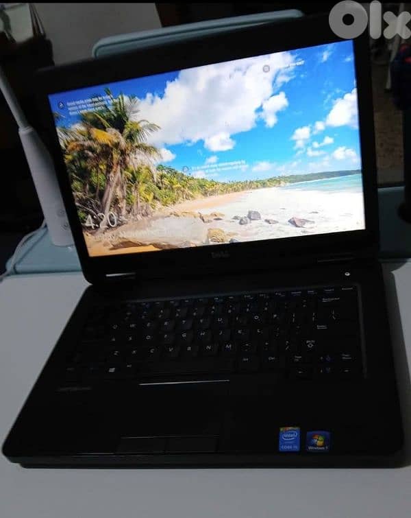 LAPTOP DELL LATITUDE E5540 1