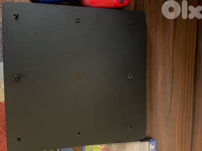 ps4 slim 1