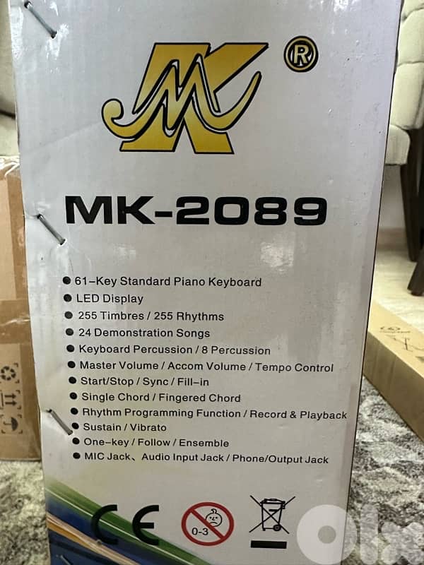 Brand New 61-Key Keyboard Set + Stand + Bench (Full Package) 1