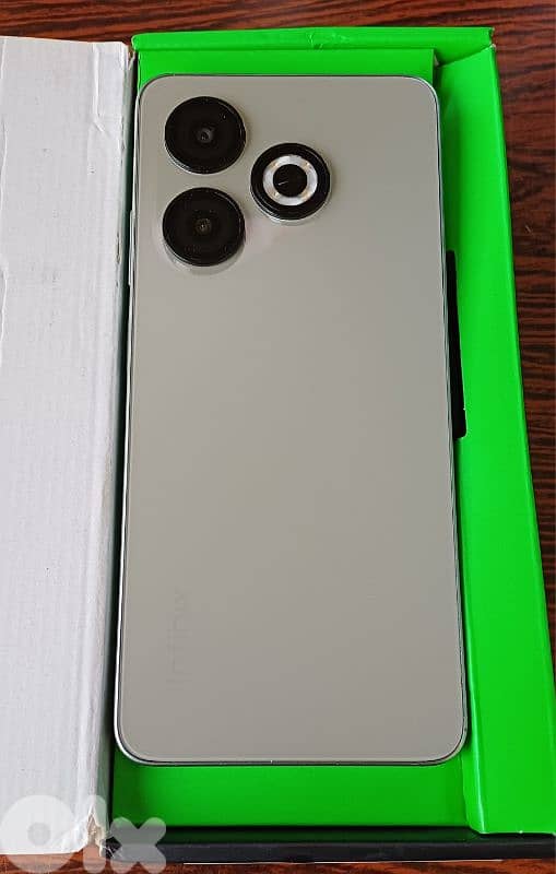 Used 2 days Like New in box 1