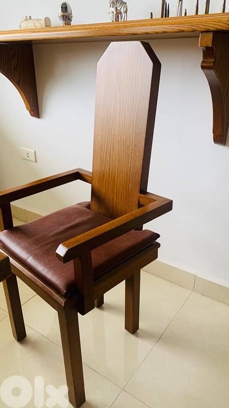 full dining table and chairs and wall dressoir 2