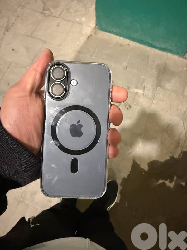 iphone 17 512gb barley used 2