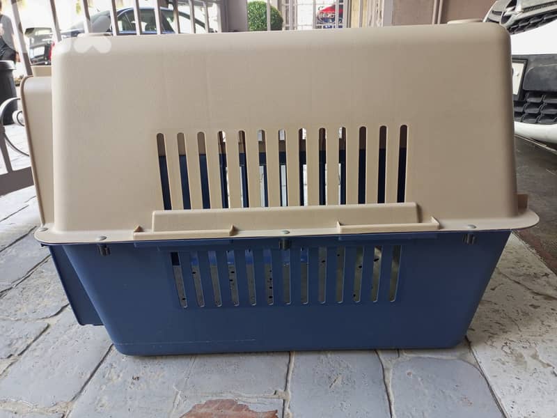 Dog Crate, Large. 2