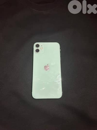 white Iphone 11 veryy clean