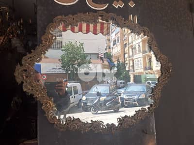 مراية برونز اسباني مميزة ناعمة انتيك قديمة