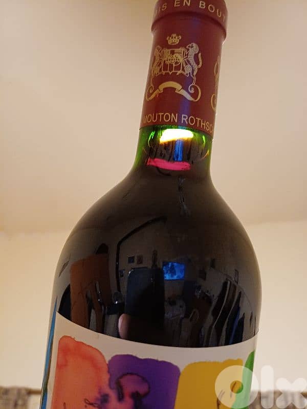Château Mouton Rothschild 2001 –  Sealed wine Bottle 3