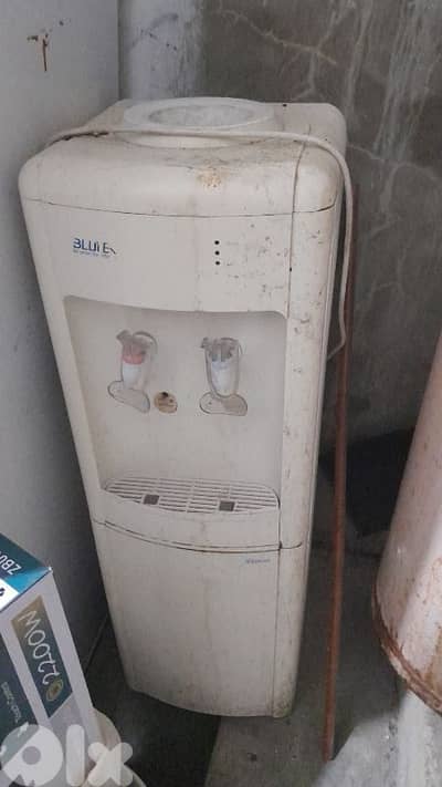 براد ماء بحالة جيدة water cooler good condition