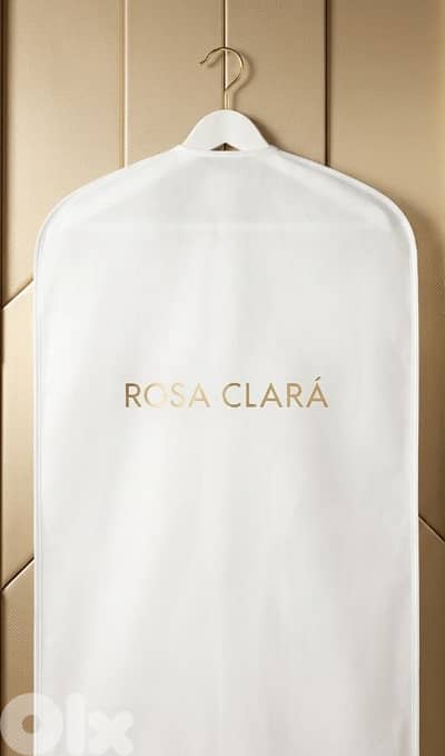 Stunning Rosa Clará Wedding Gown – Pristine Condition (Worn Once)