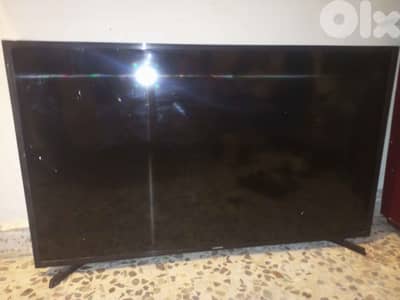Samsung 43” Smart TV Broken Screen (For Parts or Repair)