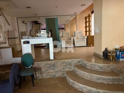 shop in amwaj center jounieh