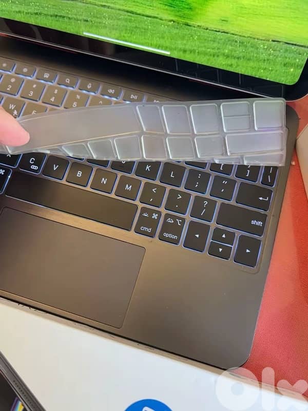 iPad A16 11th generation (2025) - 256GB - Like new + Full Bundle 12