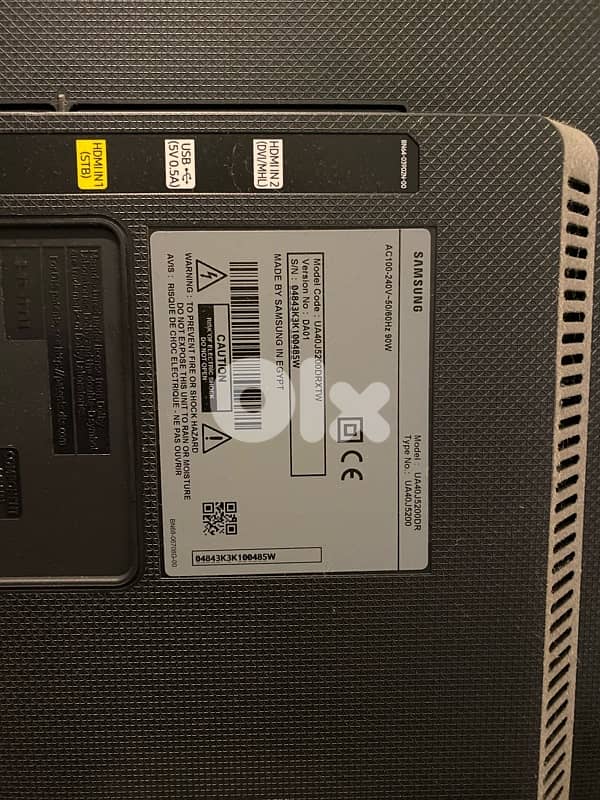 Samsung 40” Smart TV – Excellent Condition 2