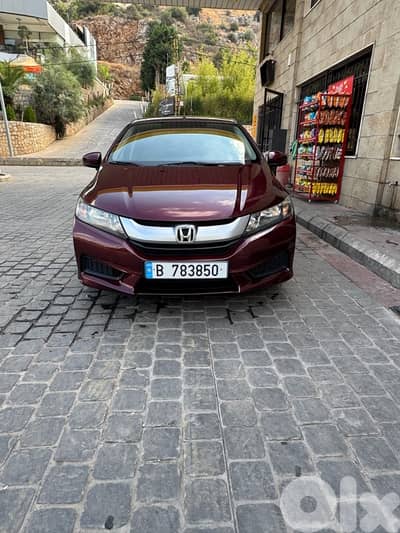 هوندا سيتي لون خمري بحالة جيدة جدا واقتصادية
