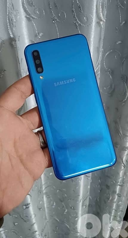 Samsung A50 128gb 4g ram 1