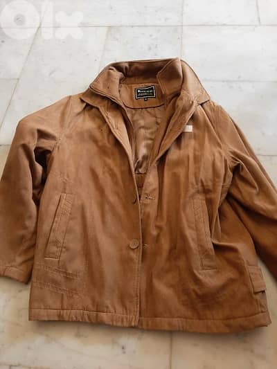 شروة تياب مستعملة لقطة