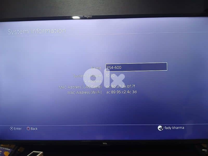 ps4 with three controllers and two for spare parts 2