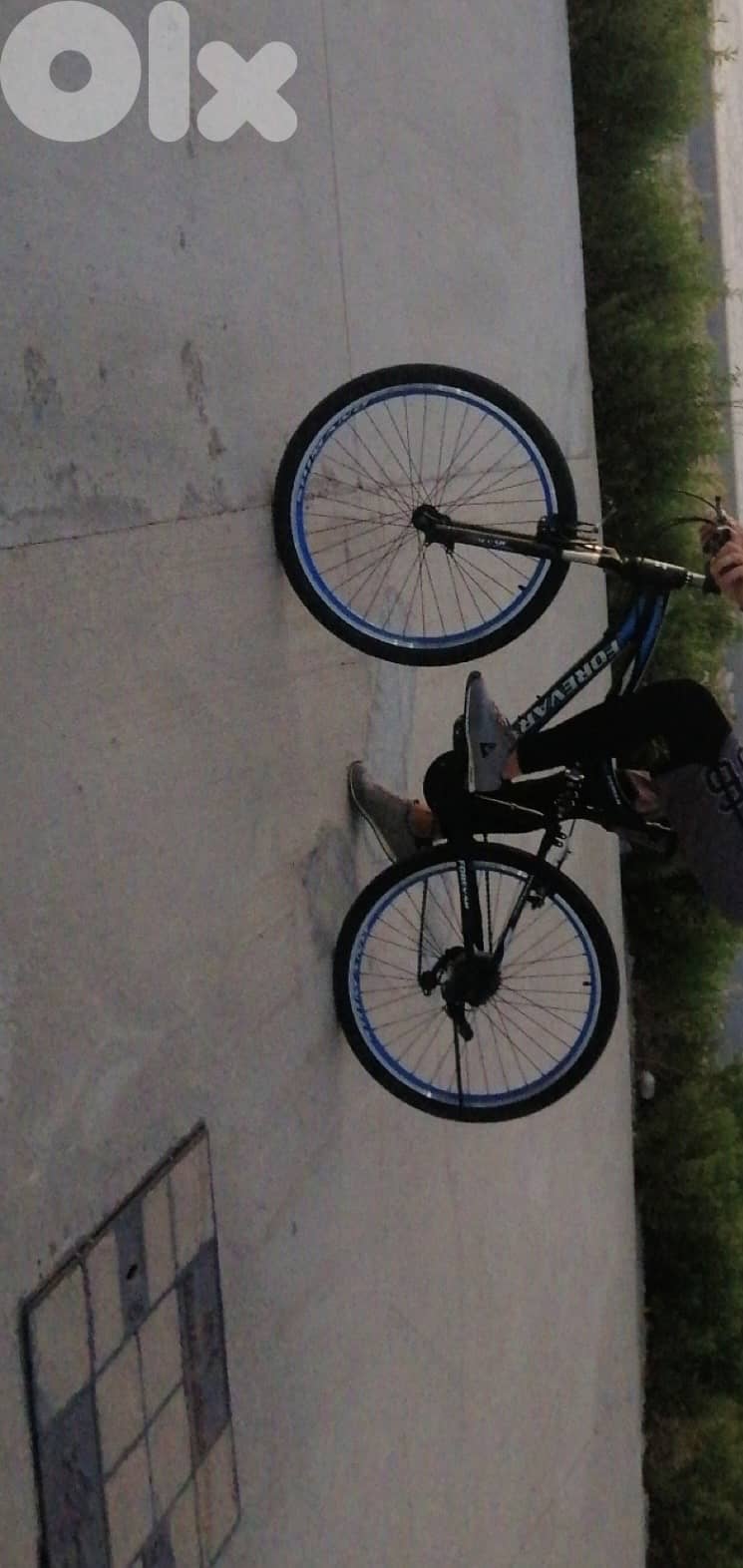 2 bicycles 26" and 24" 2