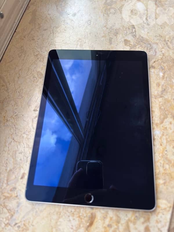 sim card cellular data mint condition 64gb zwro scratches 4