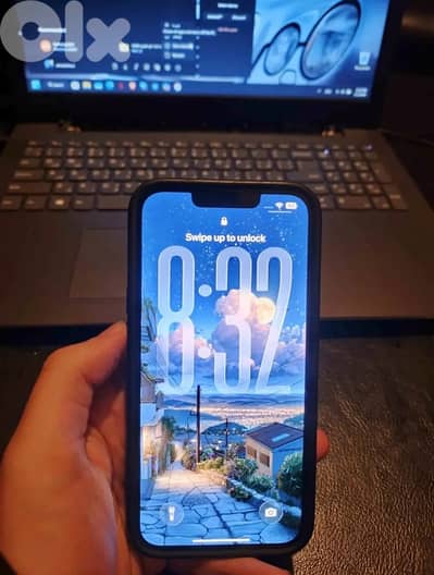 iPhone 13 used like NEW