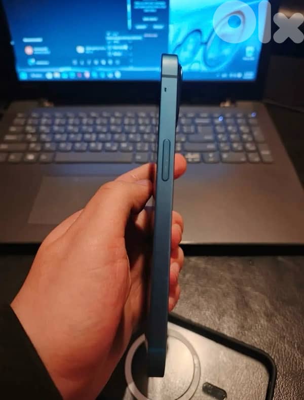 iPhone 13 used like NEW 5