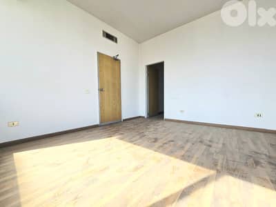 RAO26-4978 Office 160 m² for Rent – Horsh Tabet