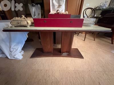 Table basse en marbre et bois sculpté style Art-Déco