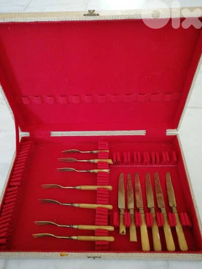 طقم فضيات قديم