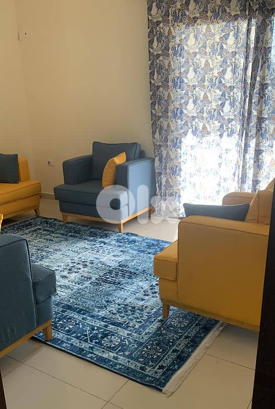 Salon new not used 2