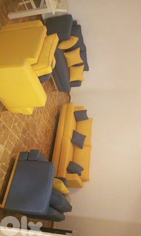 Salon new not used 3