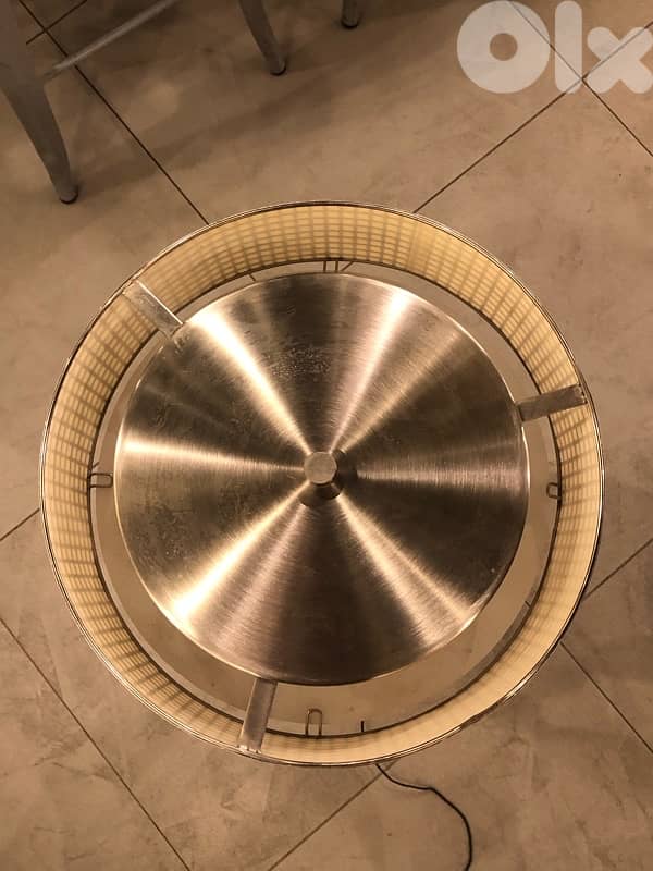 vintage chrome floor lamp like new . 125$ 1