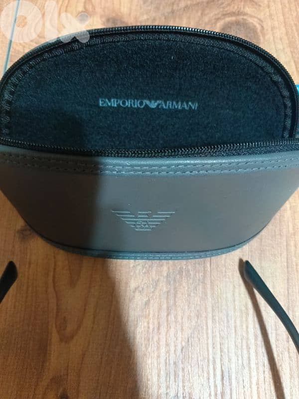 EMPORIO ARMANI 8