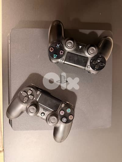 PS4 + 2 joysticks