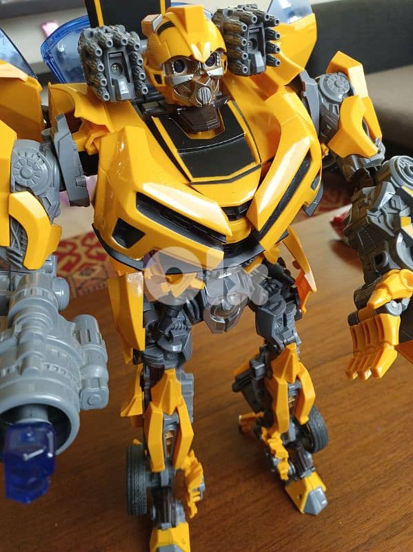 Bumblebee - Transformers 1 the movie 6