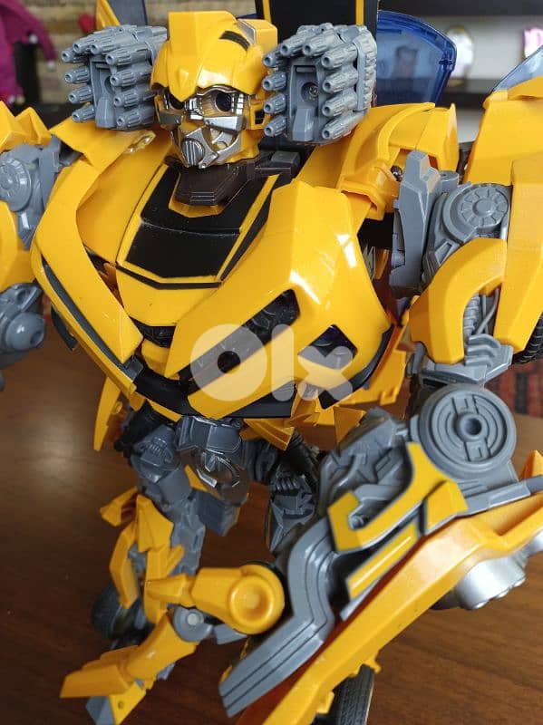 Bumblebee - Transformers 1 the movie 7