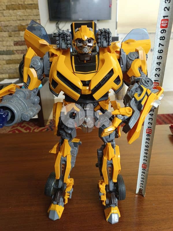 Bumblebee - Transformers 1 the movie 8