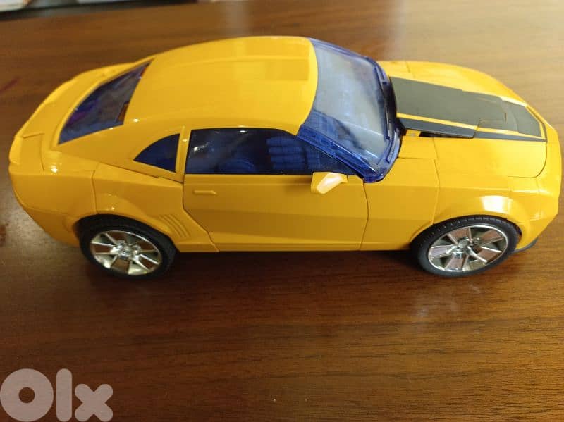 Bumblebee - Transformers 1 the movie 9