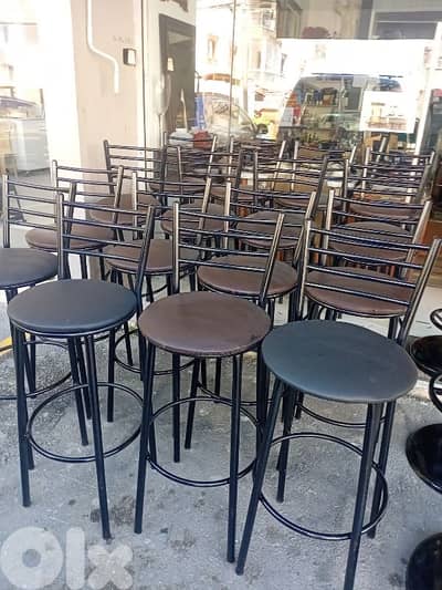 كراسي 30$  طاولي50$