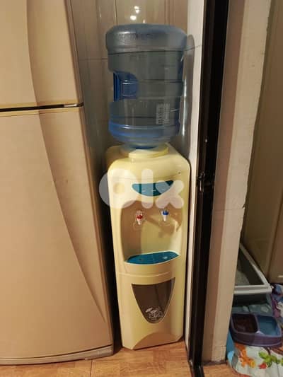 كولر مياه حالة جيدة