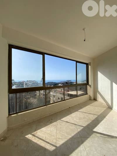 Apartment for sale in Qornet El Hamra 199,000$شقة للبيع في قرنة الحمرا