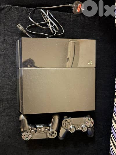 ps4 like new msh mafkouke 2 controllers 11.00version