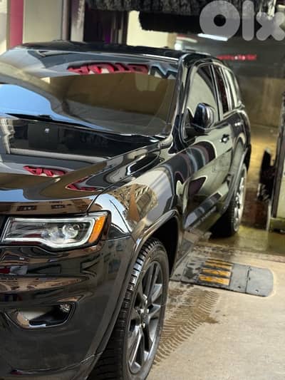 جيب شيروكى 2018