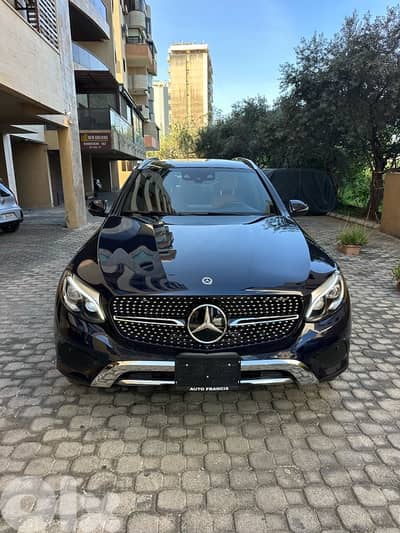 Mercedes GLC 300 4matic 2019 dark blue on basket (clean carfax)