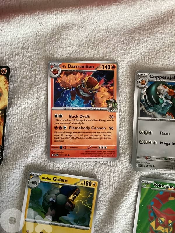 bundle of 20 Pokémon cards (very rare cards) comes with 2 Charizards 2
