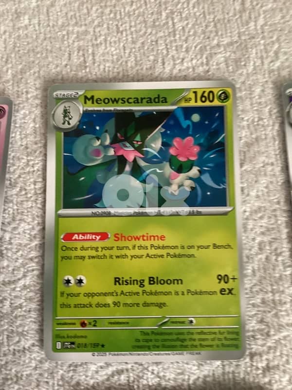 bundle of 20 Pokémon cards (very rare cards) comes with 2 Charizards 4