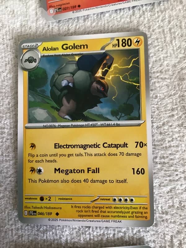 bundle of 20 Pokémon cards (very rare cards) comes with 2 Charizards 7
