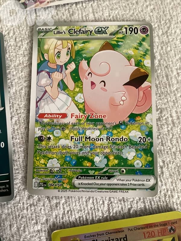 bundle of 20 Pokémon cards (very rare cards) comes with 2 Charizards 11
