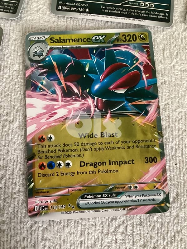 bundle of 20 Pokémon cards (very rare cards) comes with 2 Charizards 16