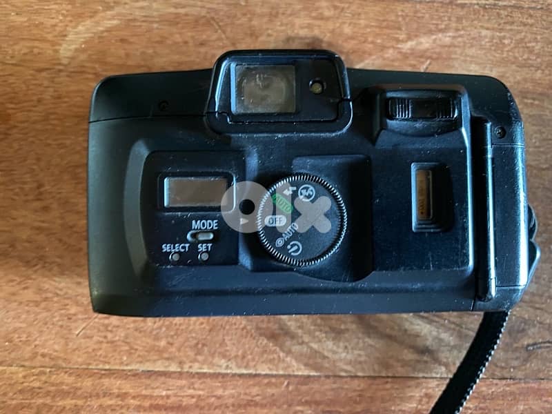 Canon Prima Zoom 65 Date – 35mm Film Camera 1