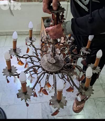 ثريا قديمة نحاس