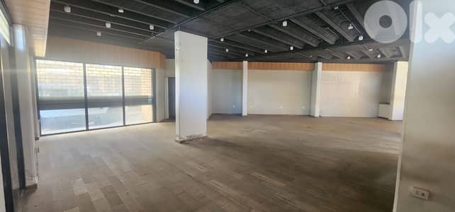 GMC252AJ Shop for rent in Mansourieh - محل للإيجار في المنصورية